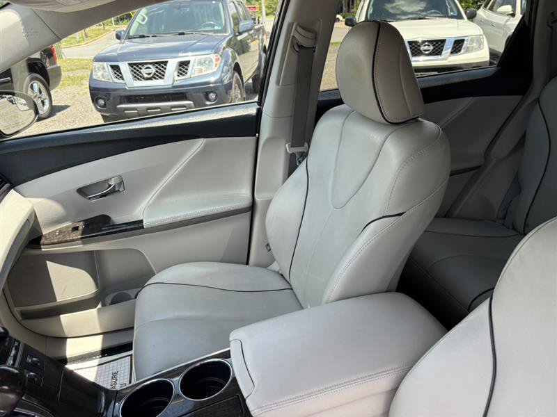 Used 2013 Toyota Venza XLE AWD/4WD image 8