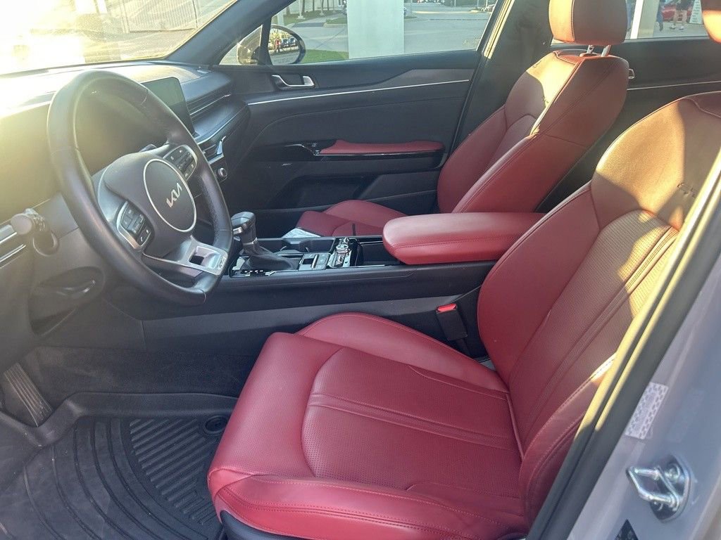 Used 2025 Kia K5 GT-Line w/ GT-Line Premium Package image 9