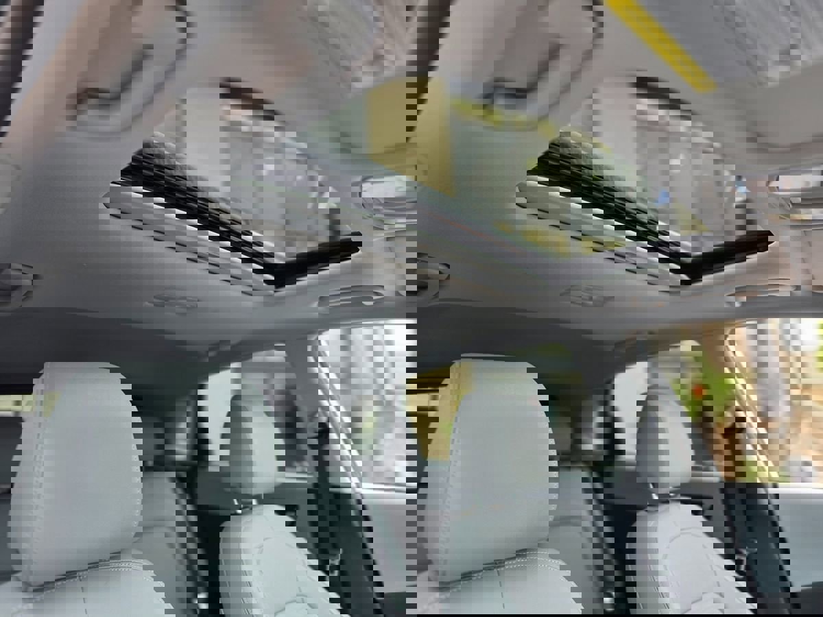 Used 2019 Hyundai Kona Limited image 18