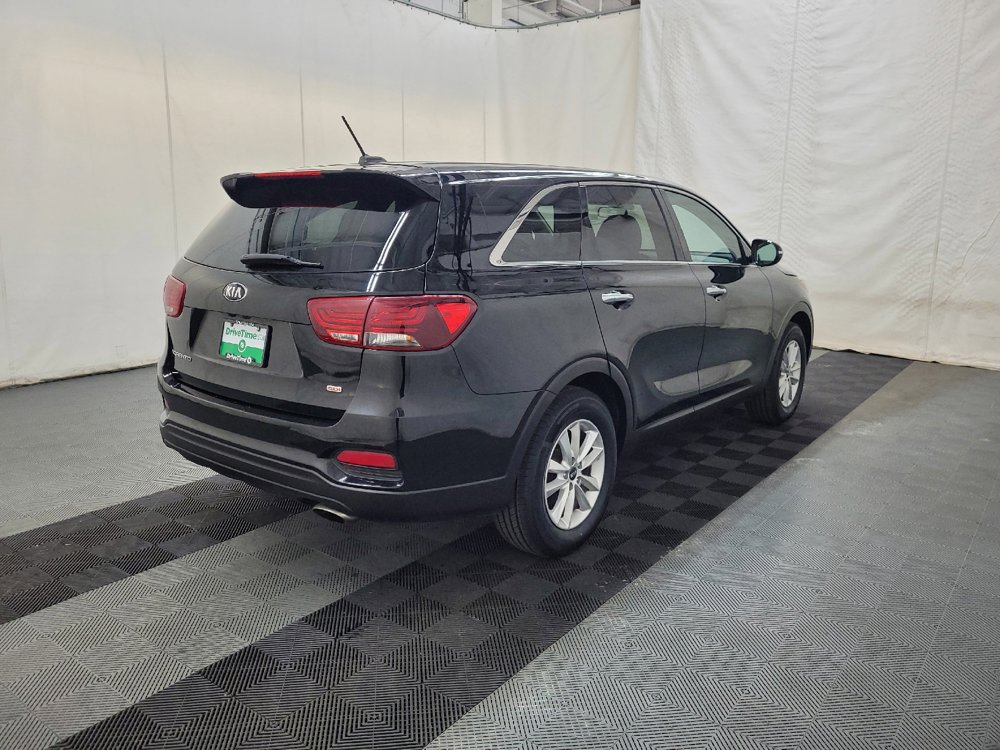 Used 2020 Kia Sorento LX FWD image 9