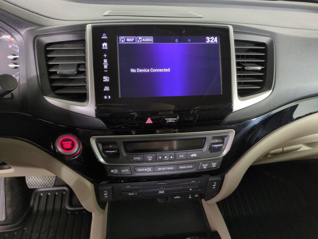 Used 2017 Honda Pilot Touring image 18