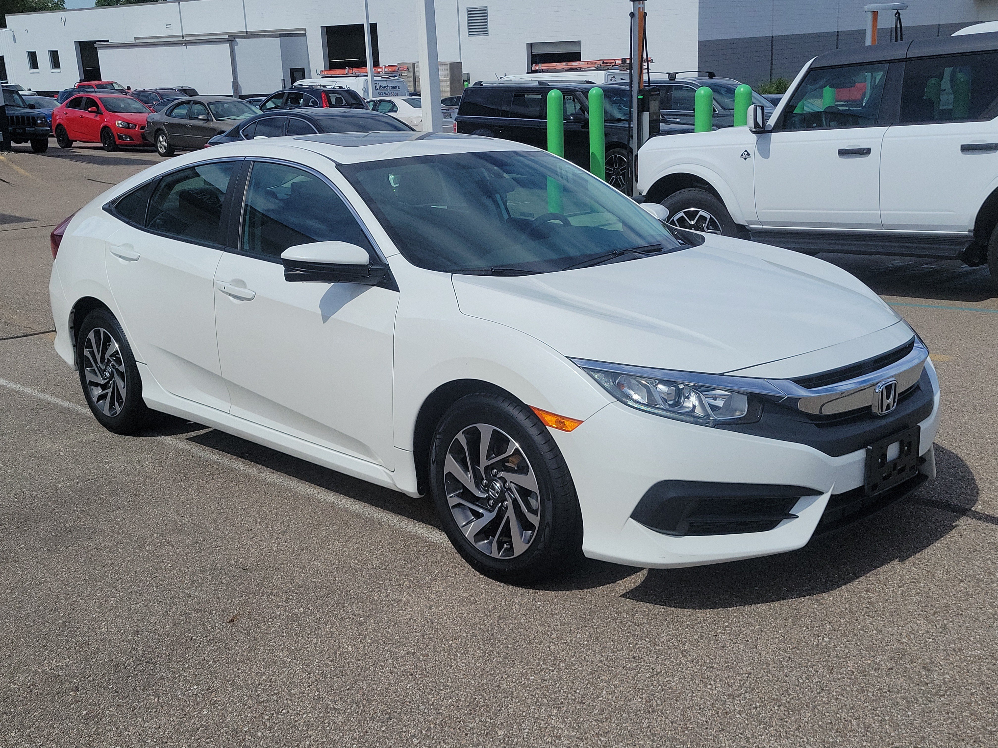 Used 2018 Honda Civic EX image 2