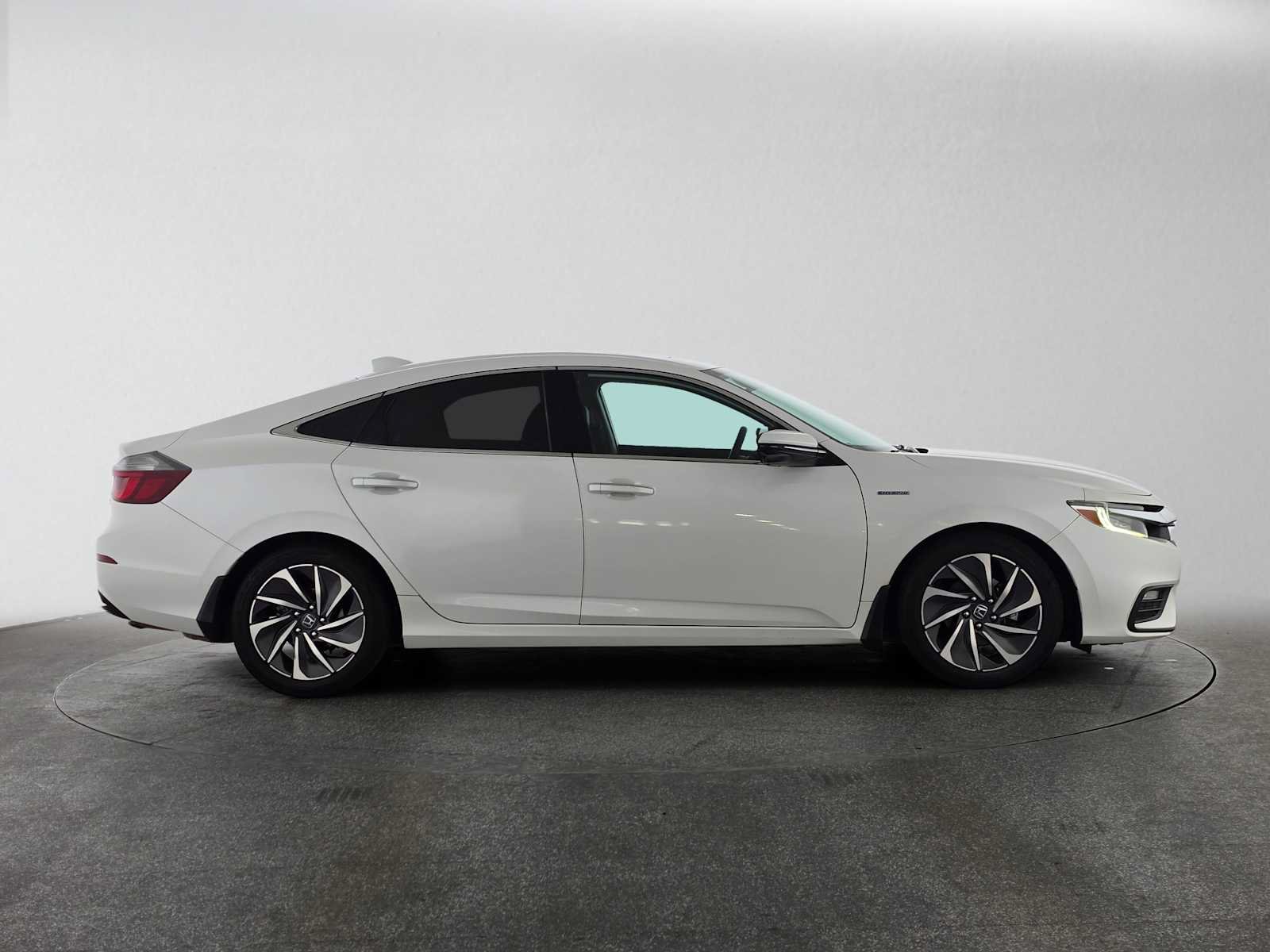 Used 2019 Honda Insight Touring image 2