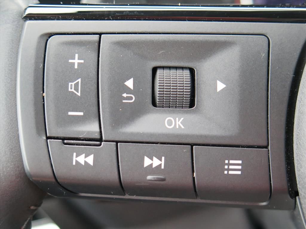 Used 2022 Nissan Rogue SL w/ SL Premium Package FWD image 14