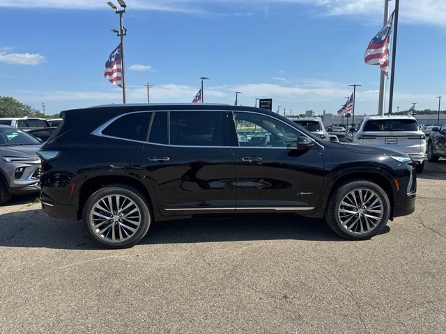 New 2026 Buick Enclave Avenir w/ Super Cruise Package AWD/4WD image 9