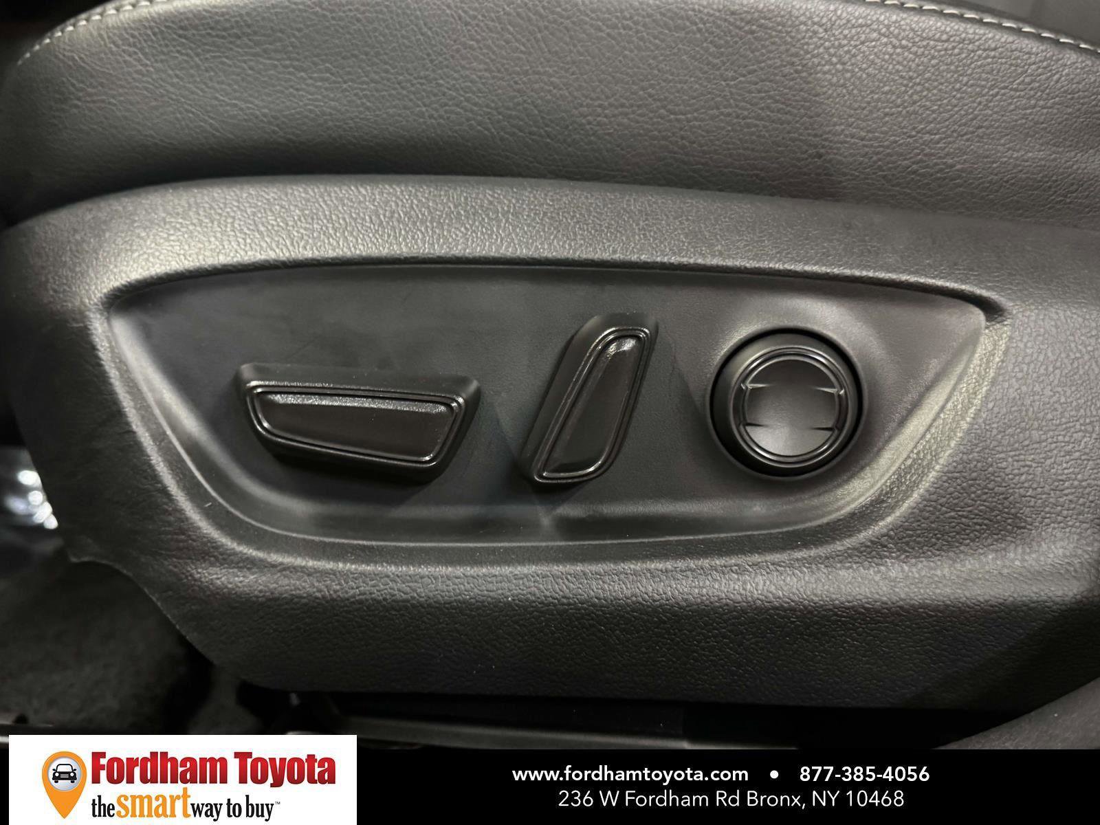 Certified 2023 Toyota Camry XSE w/ Cold Weather Package AWD/4WD image 18