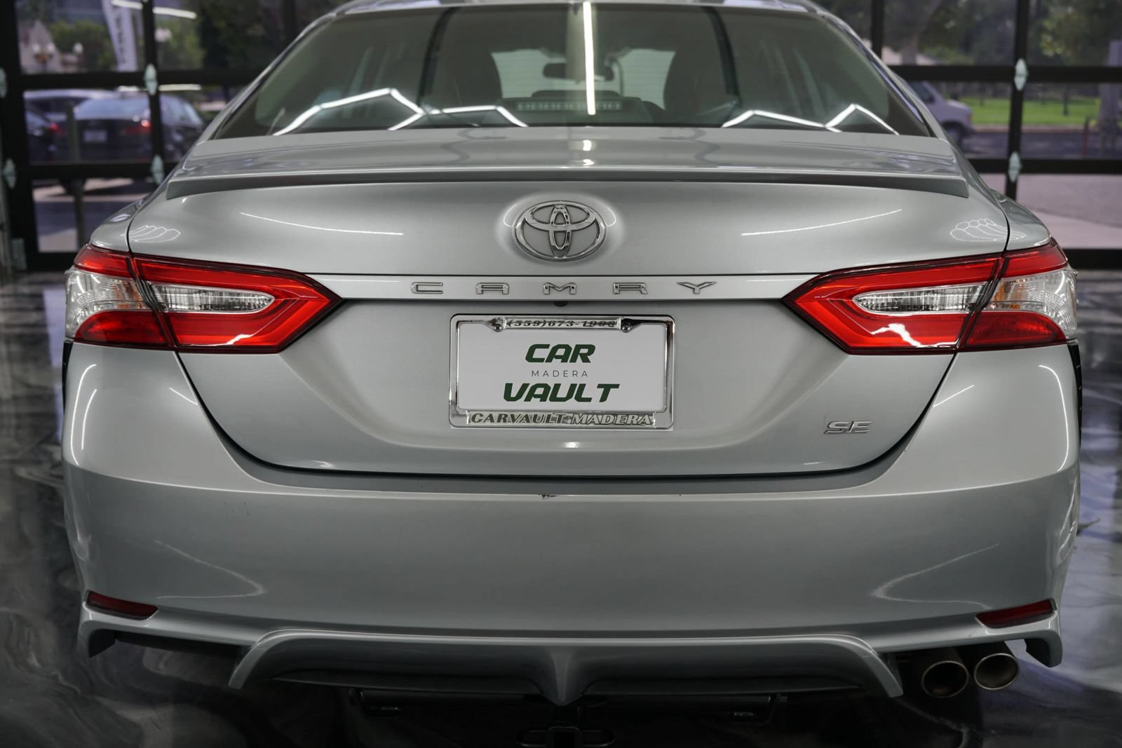 Used 2020 Toyota Camry SE FWD image 9