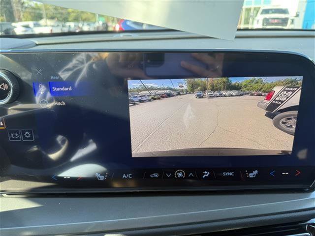 New 2026 Chevrolet Traverse LT w/ LPO, Floor Liner Package image 21