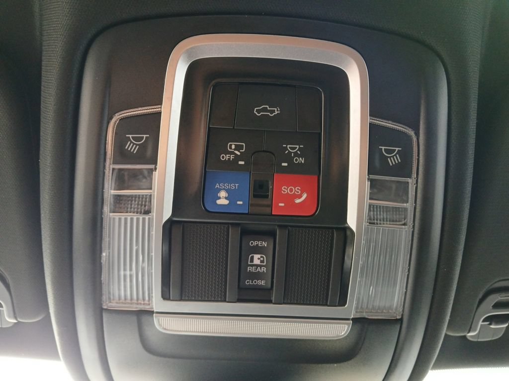 Used 2023 RAM 1500 Limited AWD/4WD image 7