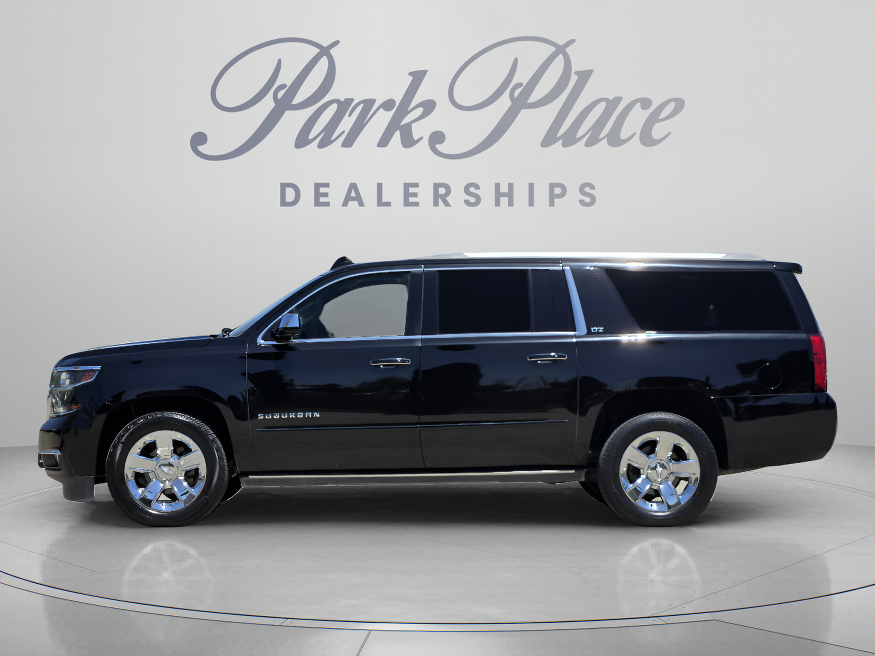 Used 2016 Chevrolet Suburban LTZ AWD/4WD image 2