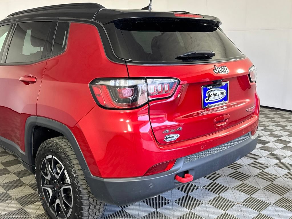 Certified 2025 Jeep Compass Trailhawk AWD/4WD image 47
