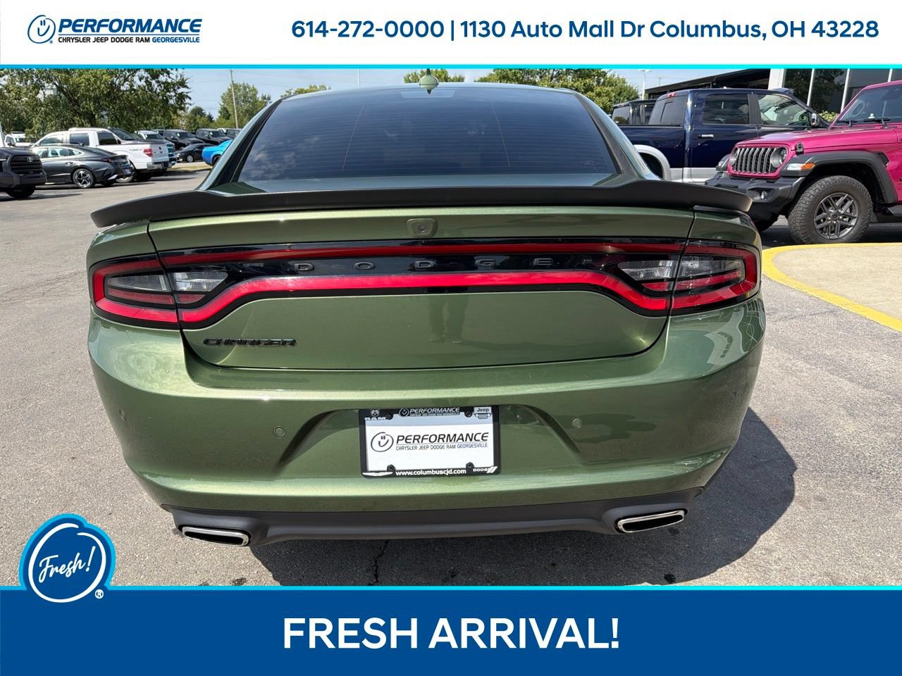 Used 2022 Dodge Charger SXT w/ Plus Group RWD image 7