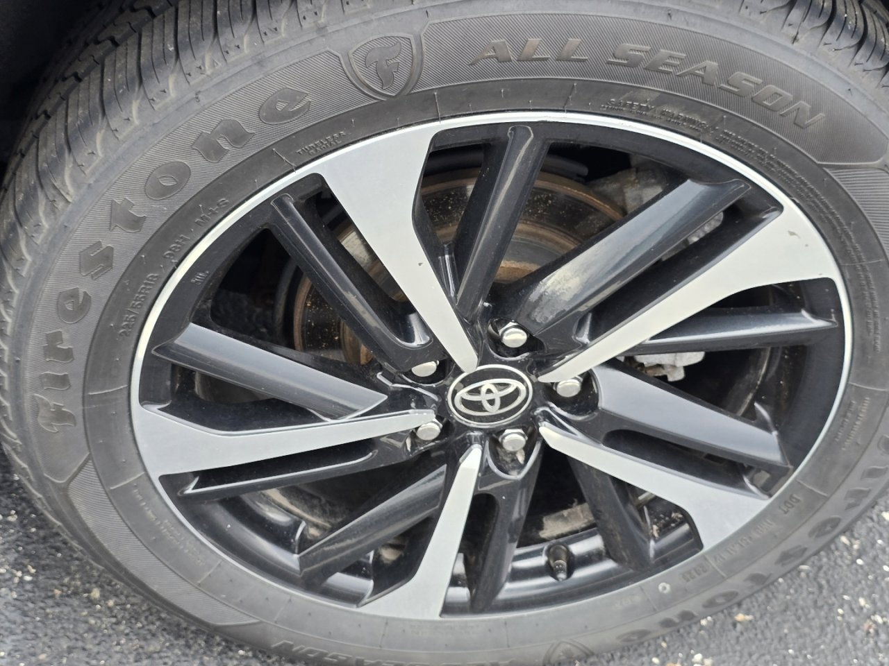 Used 2023 Toyota Corolla Cross XSE w/ Convenience Package image 22