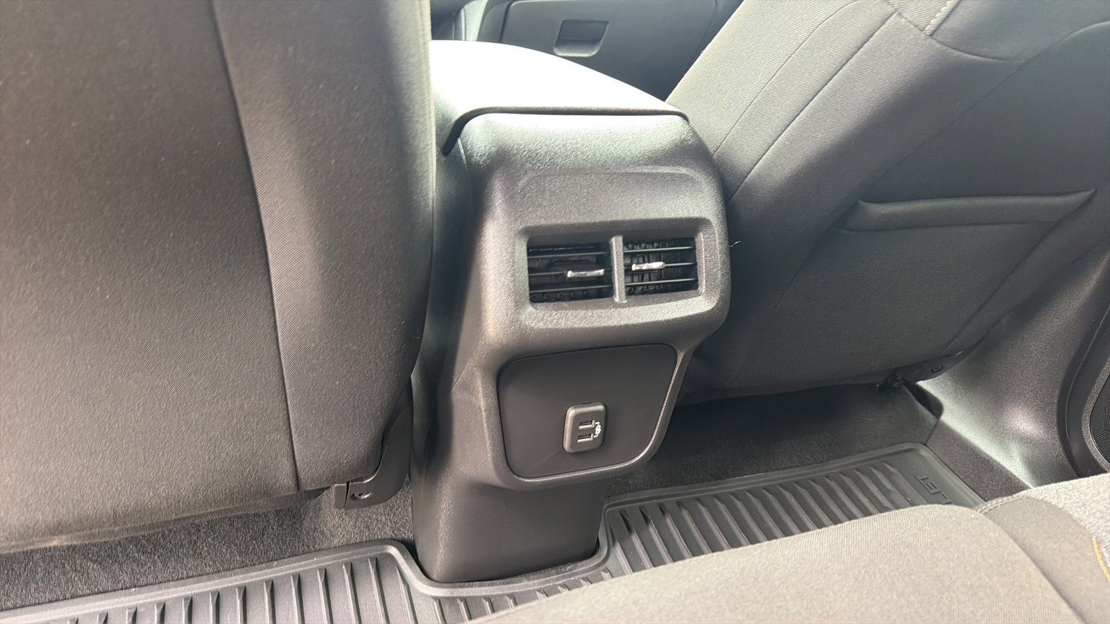 Used 2022 Chevrolet Equinox LT AWD/4WD image 24