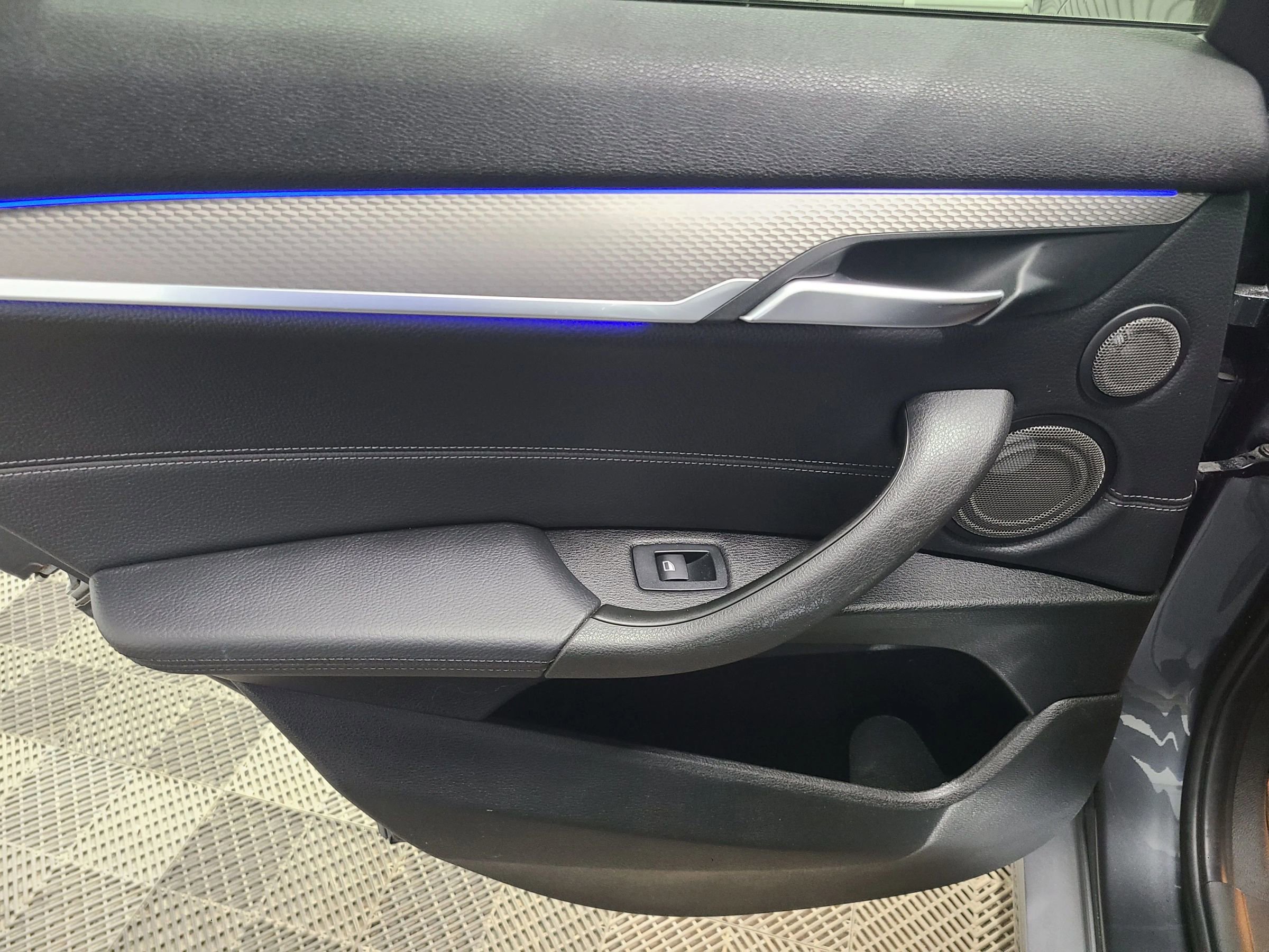 Used 2018 BMW X2 xDrive28i w/ M SportX Package image 36