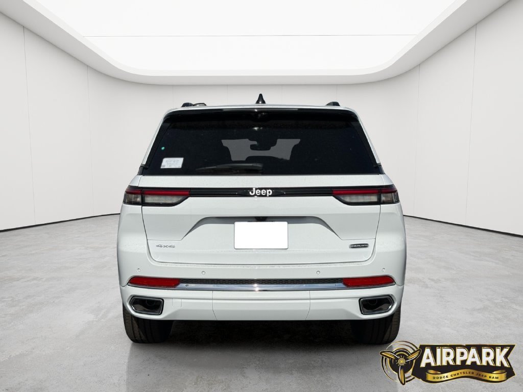 New 2025 Jeep Grand Cherokee Overland w/ Adv Protech Group III AWD/4WD image 6