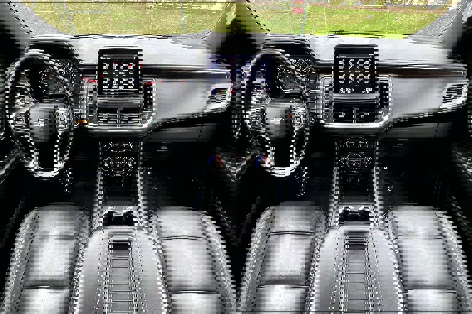 Used 2021 Chevrolet Tahoe LT w/ LT Signature Package image 16