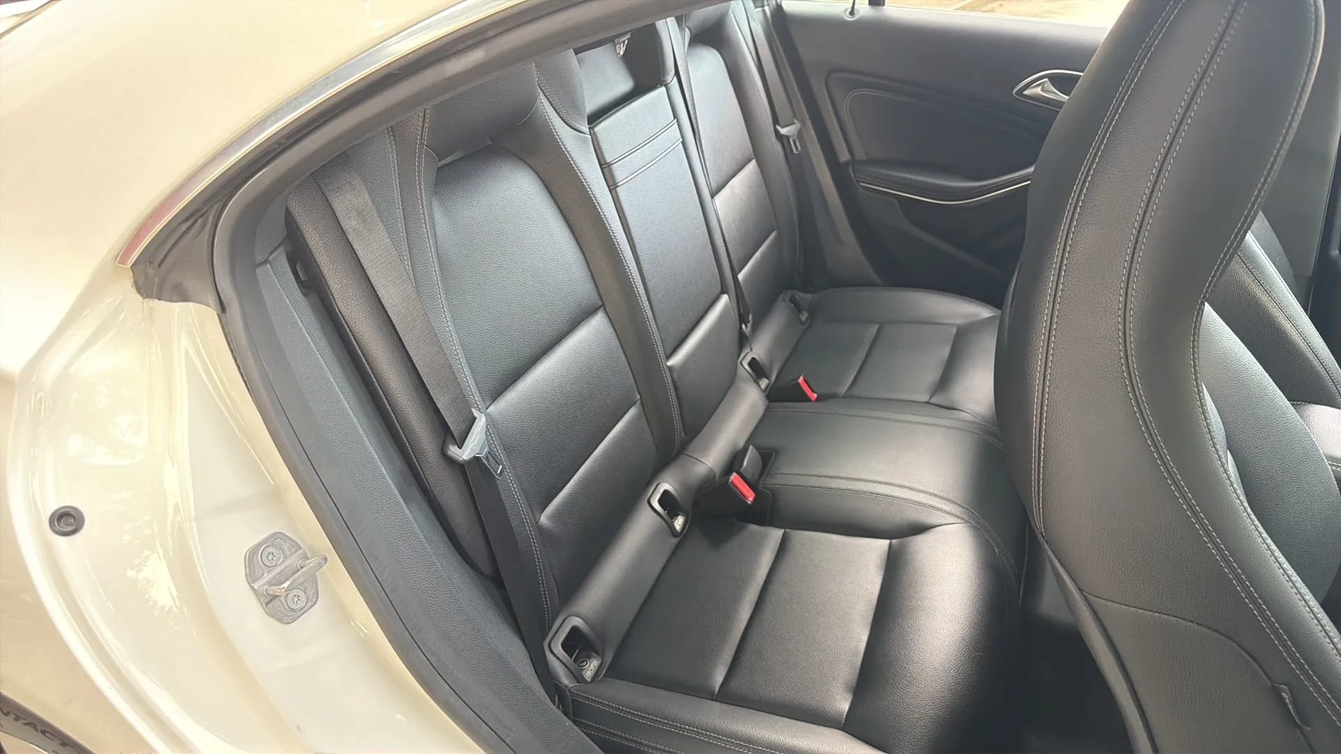 Used 2019 Mercedes-Benz CLA 250 4MATIC image 31
