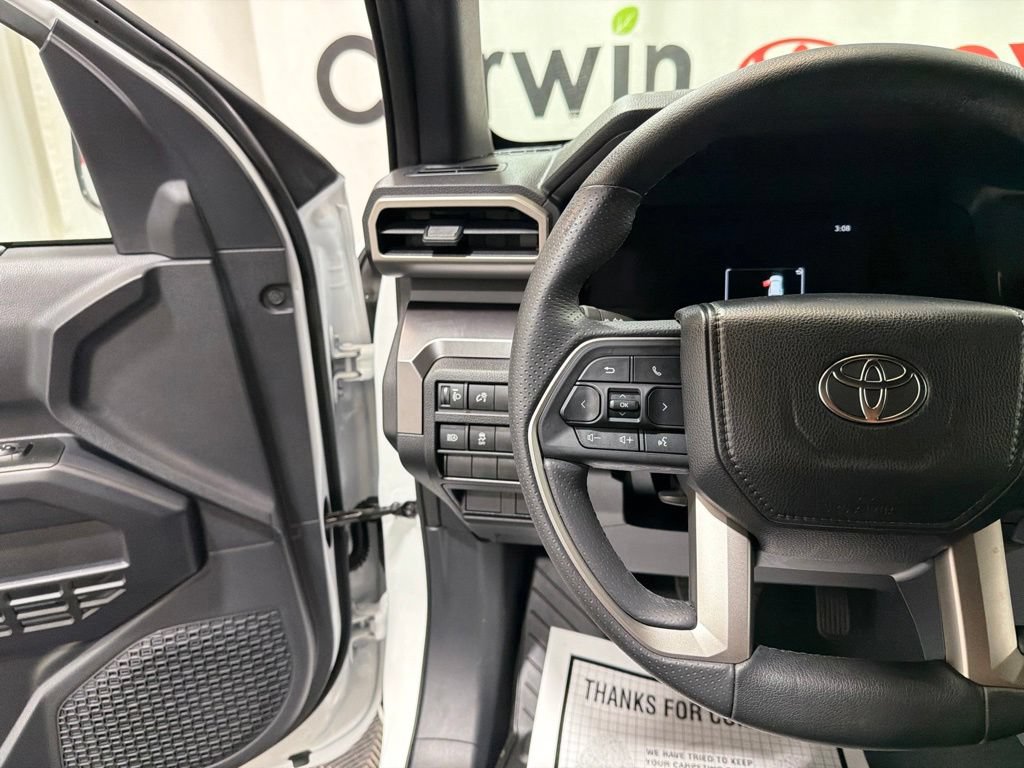 Used 2026 Toyota 4Runner SR5 AWD/4WD image 24