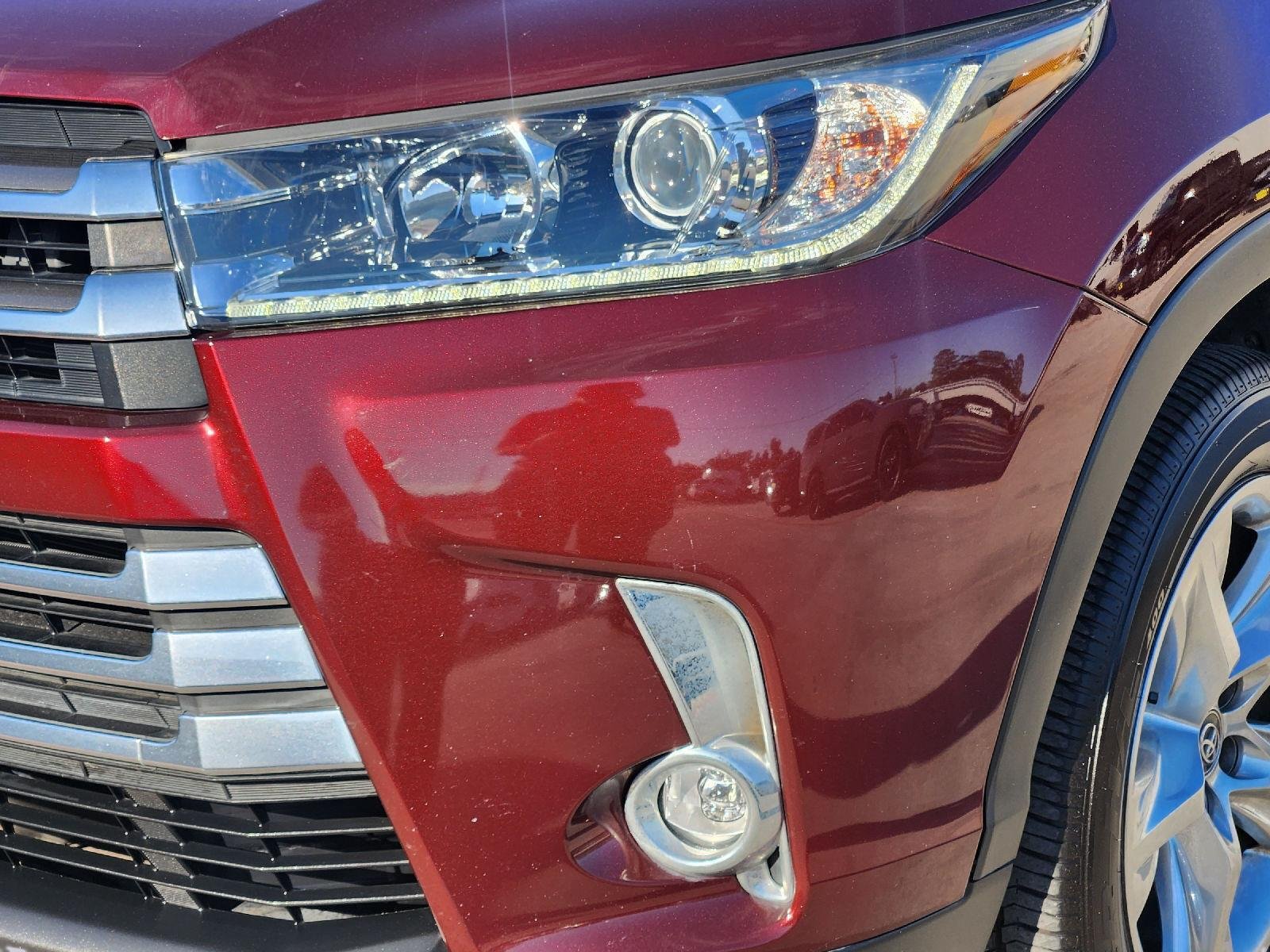 Used 2019 Toyota Highlander Limited FWD image 8