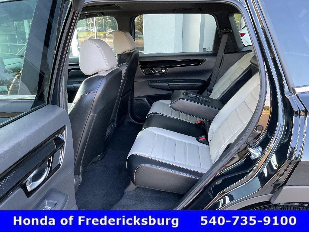 Used 2025 Honda CR-V Sport Touring image 25