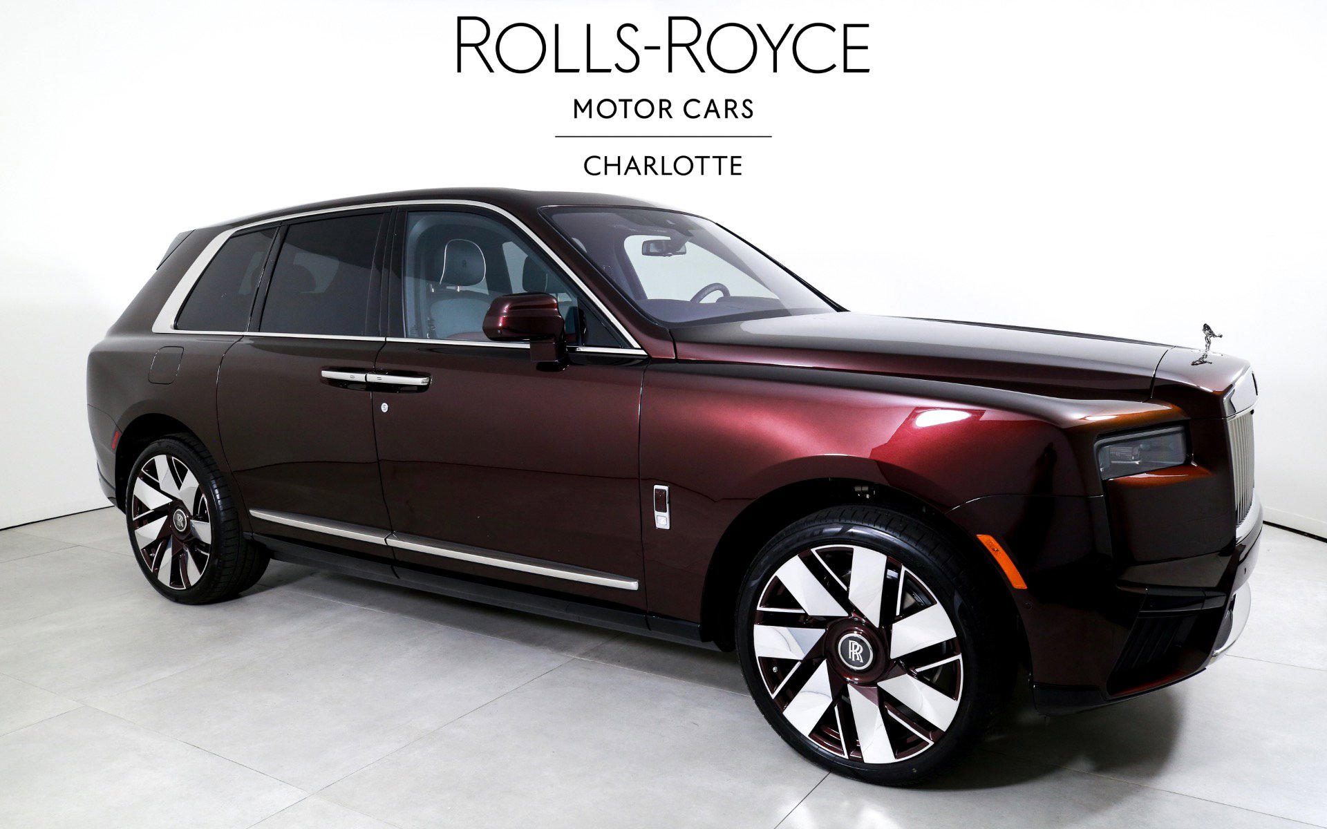 Certified 2025 Rolls-Royce Cullinan image 5