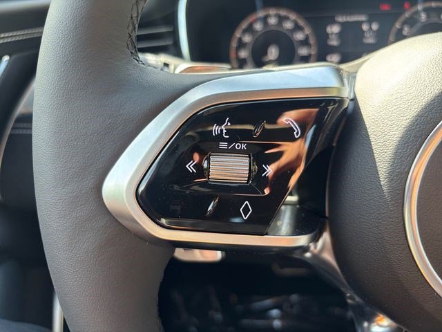 New 2024 Jaguar XF R-Dynamic SE AWD/4WD image 26