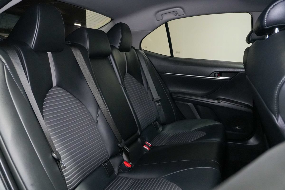 Used 2021 Toyota Camry SE FWD image 23