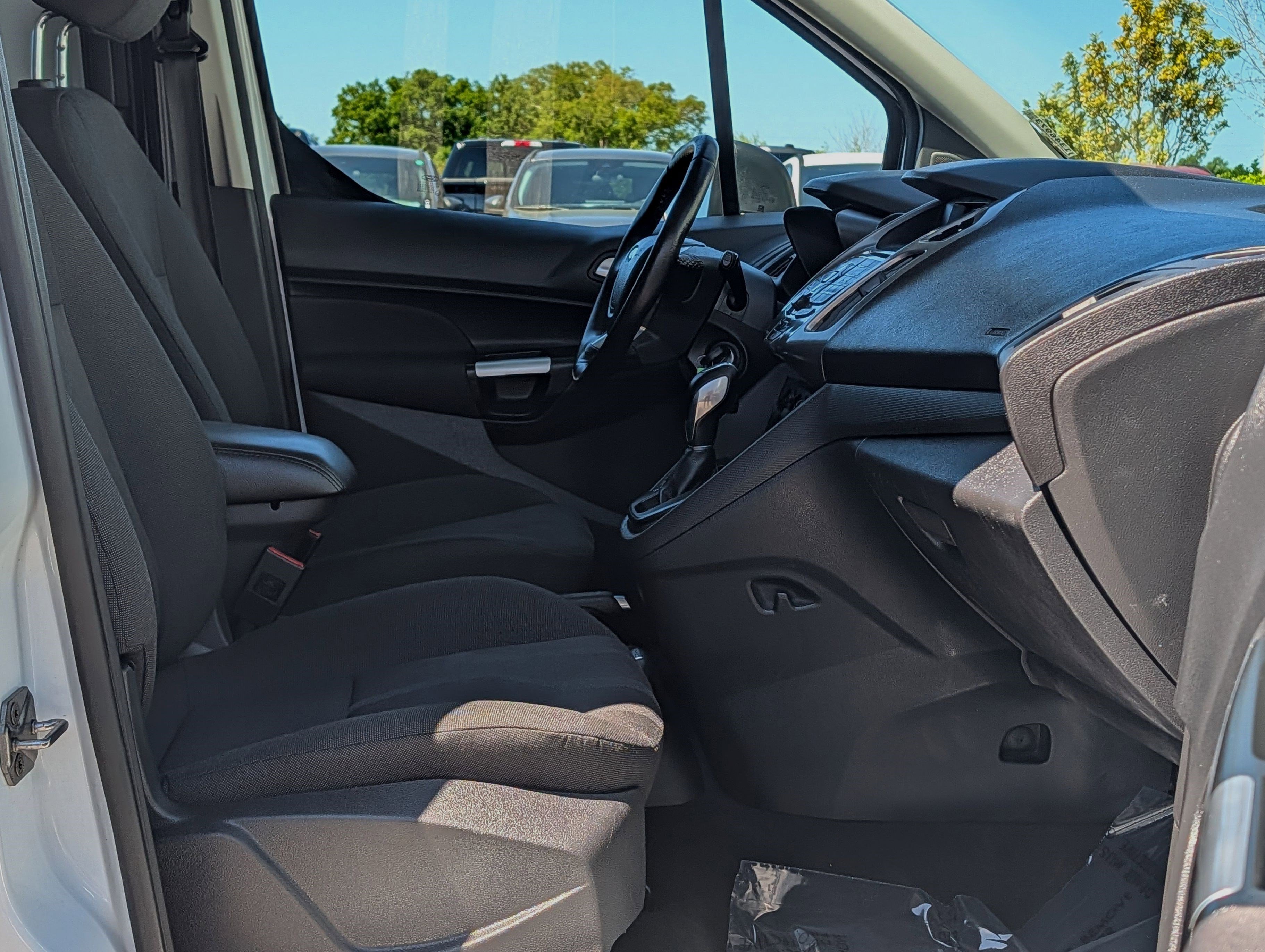 Used 2018 Ford Transit Connect XLT image 21