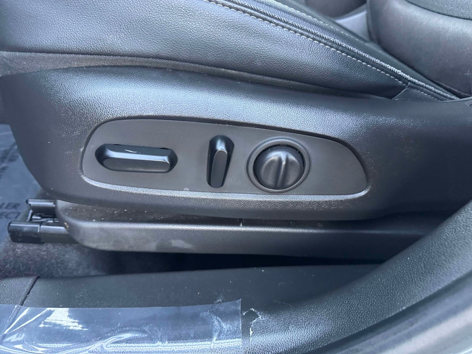 Used 2021 Buick Encore GX Preferred w/ Cold Weather Comfort Package image 23