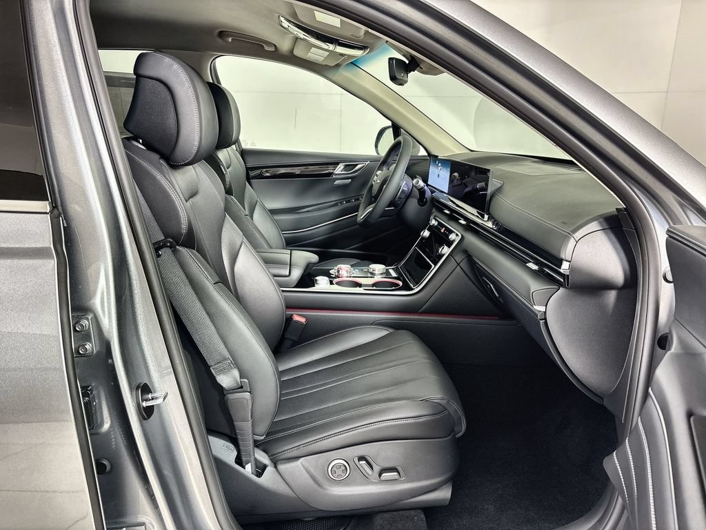 New 2026 Genesis GV80 2.5T RWD image 25