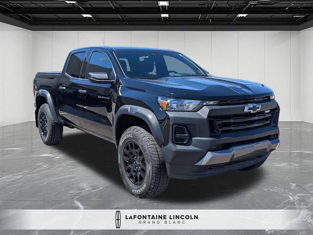 Used 2024 Chevrolet Colorado Trail Boss w/ Advanced Trailering Package AWD/4WD image 7