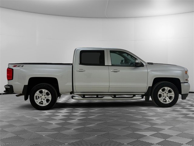 Used 2018 Chevrolet Silverado 1500 LT w/ Texas Edition image 2