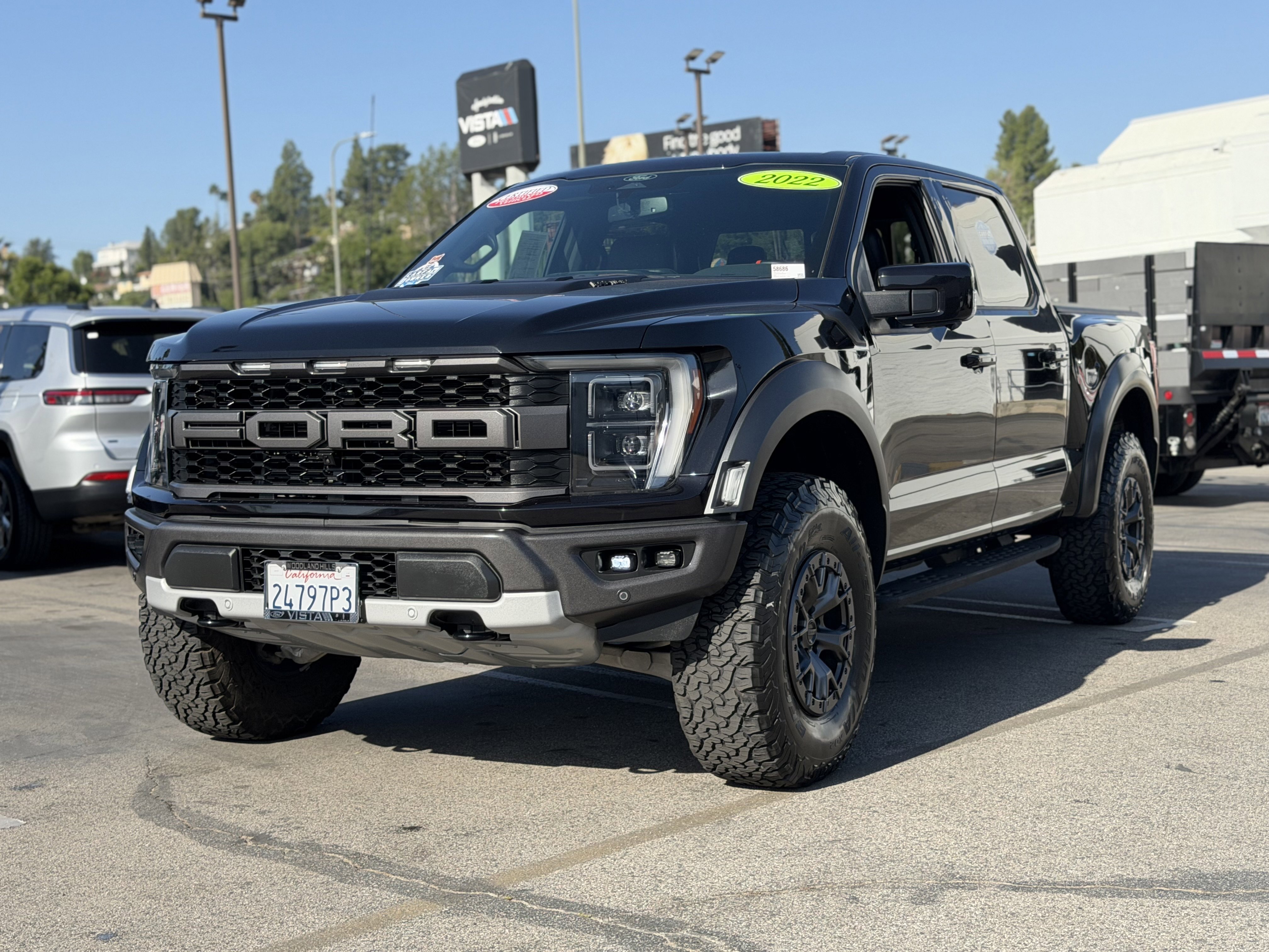 Certified 2022 Ford F150 Raptor w/ Raptor 37 Performance Package AWD/4WD image 3