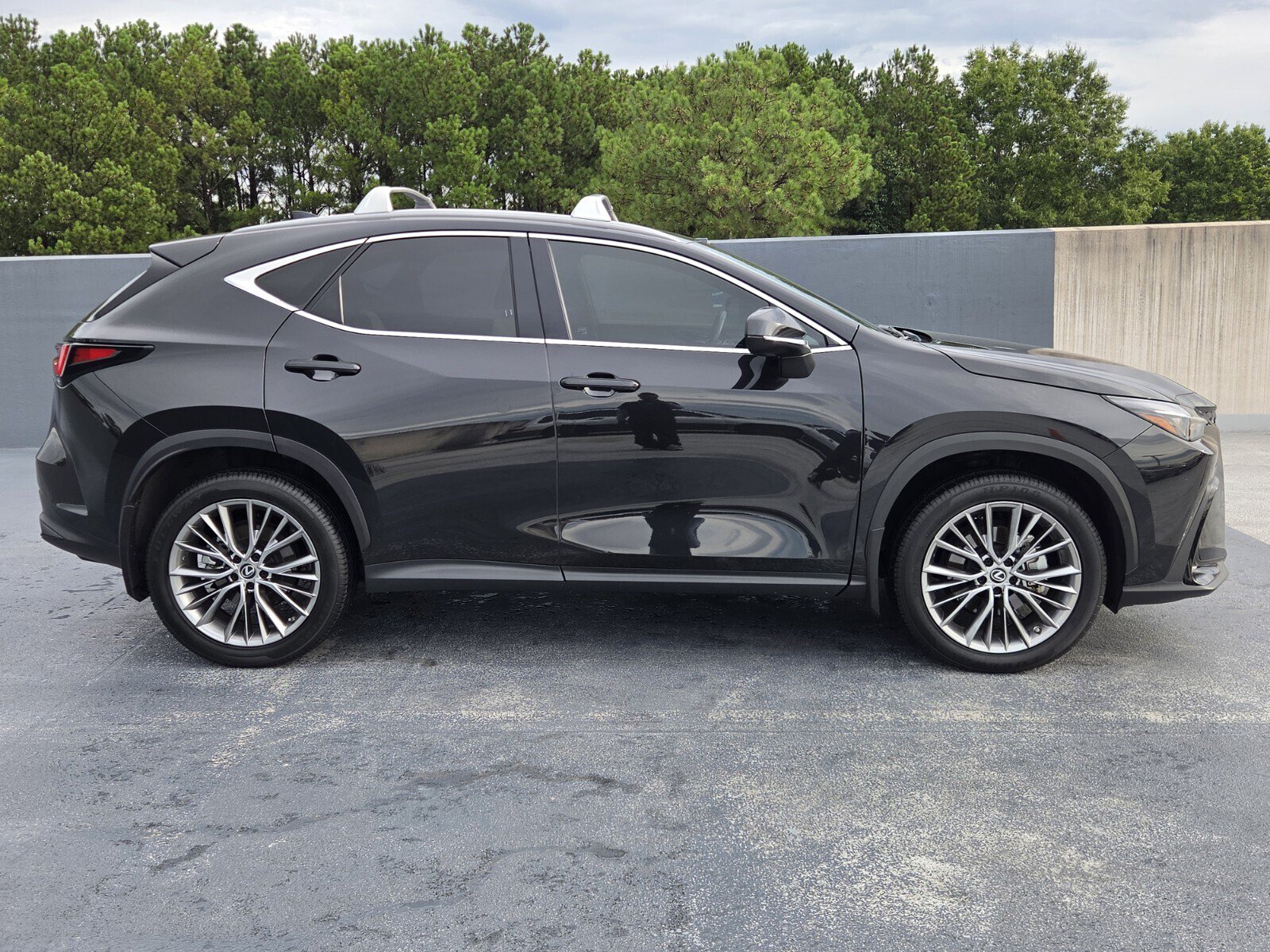 Certified 2022 Lexus NX 350h AWD image 6