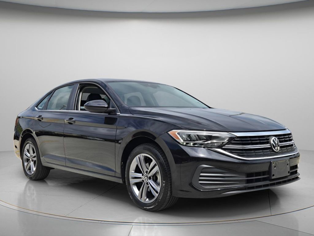 Certified 2022 Volkswagen Jetta SE image 9