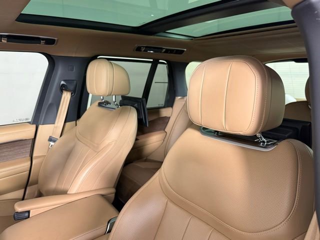 Used 2023 Land Rover Range Rover Autobiography AWD/4WD image 6