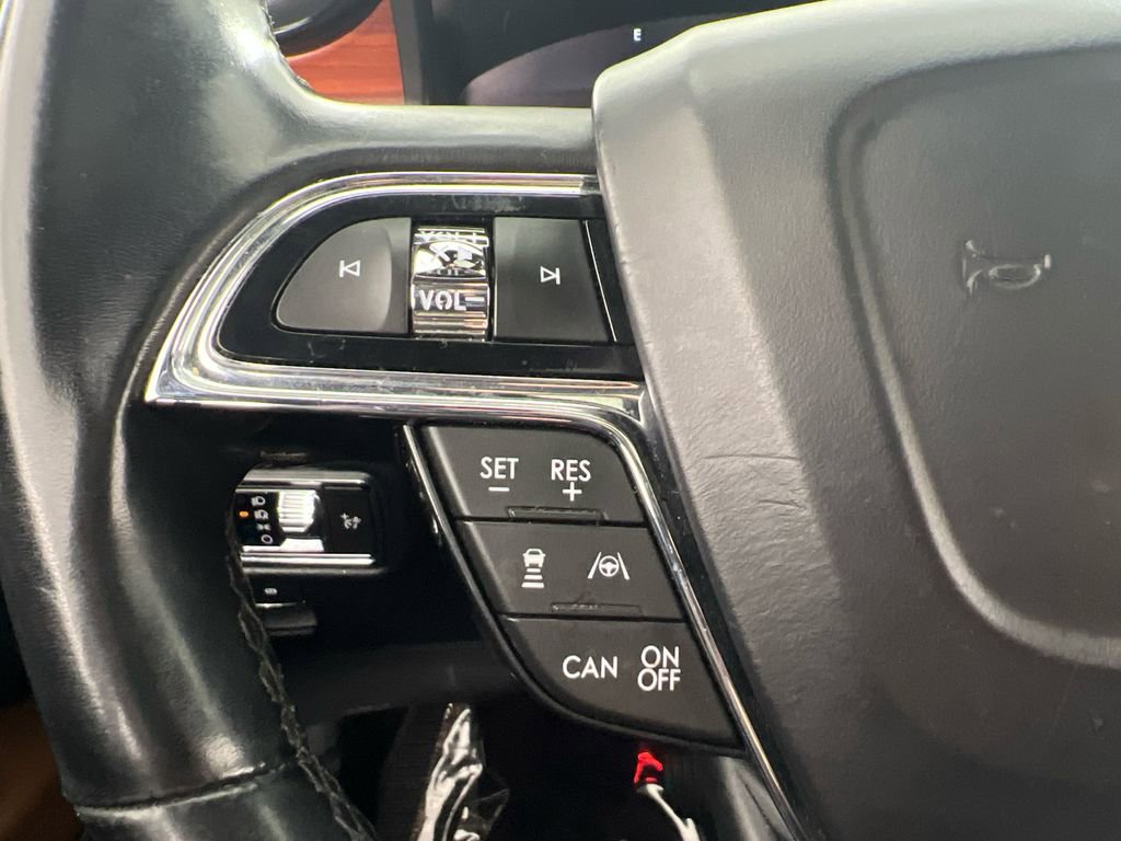 Used 2021 Lincoln Nautilus Reserve w/ Equipment Group 201A image 20