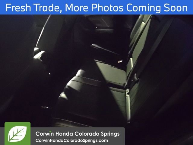 Used 2023 Volkswagen Tiguan SE R-Line image 9