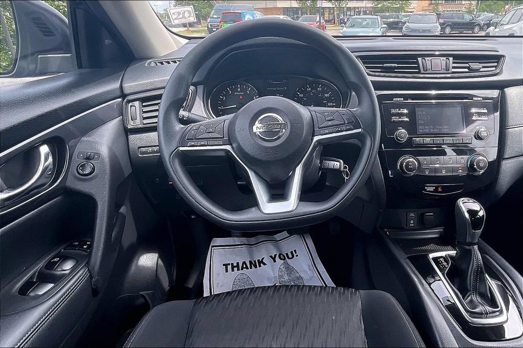 Used 2017 Nissan Rogue S AWD/4WD image 5