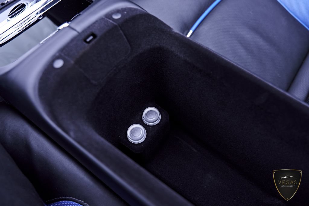 Used 2019 Rolls-Royce Dawn RWD image 64