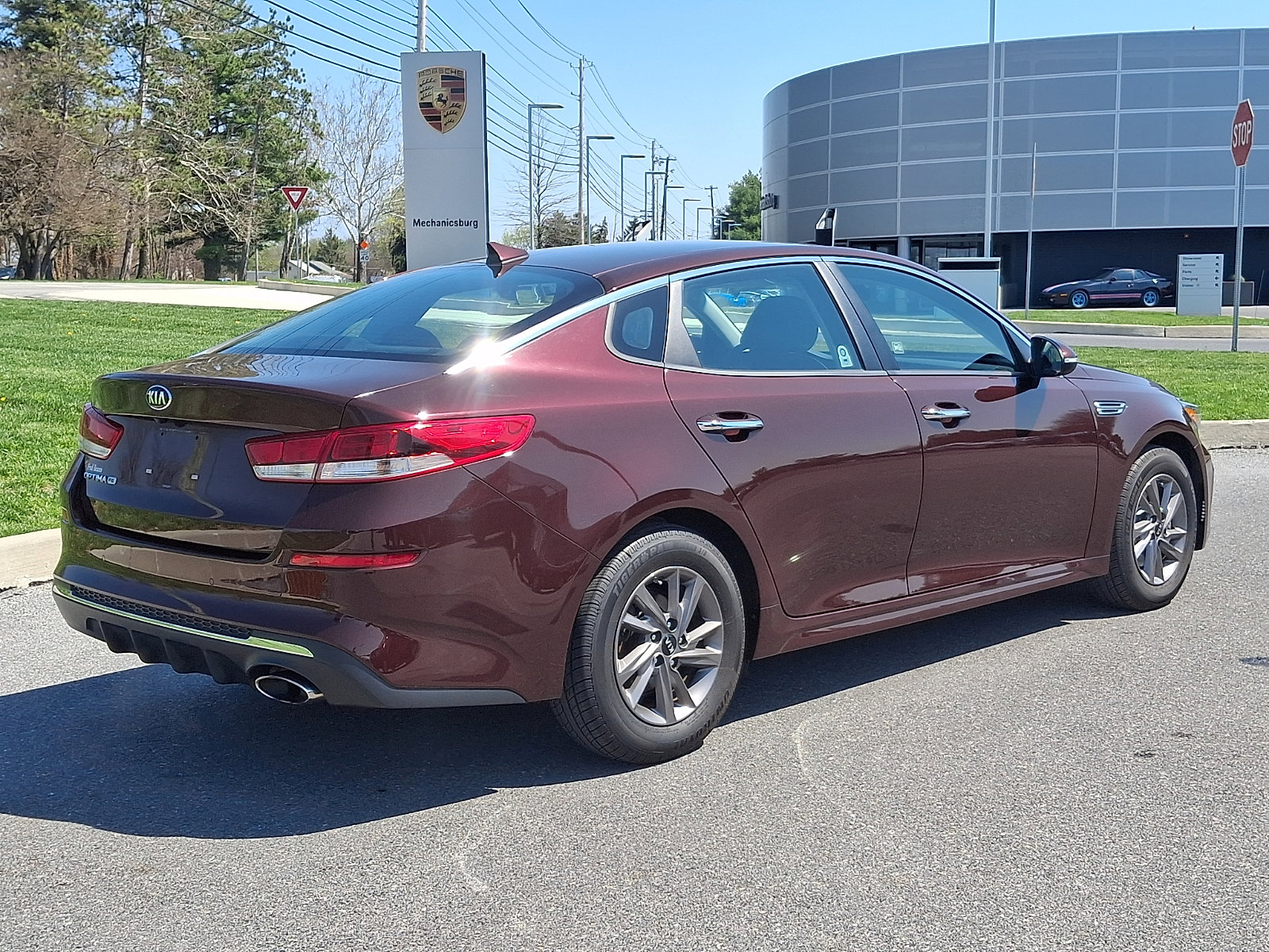 Used 2020 Kia Optima LX image 7
