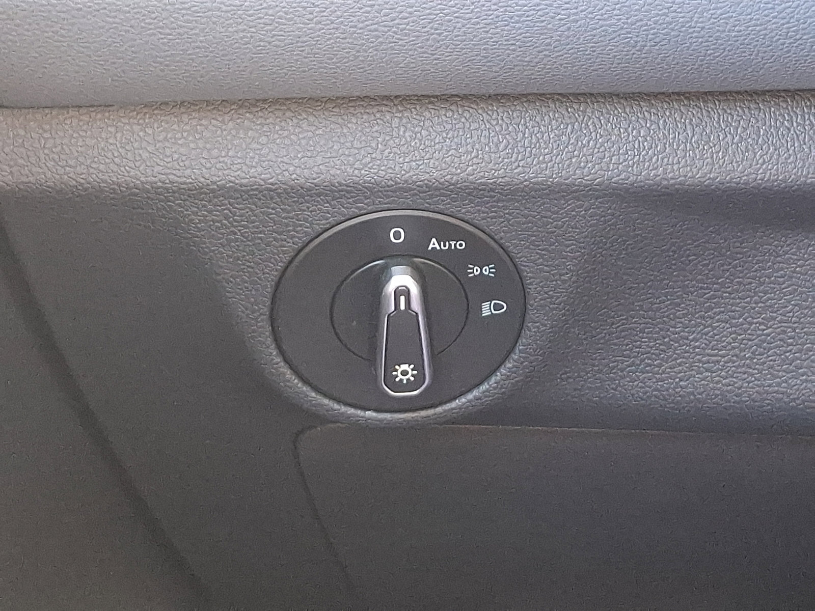 Certified 2025 Volkswagen Jetta GLI Autobahn w/ GLI Black Package image 23