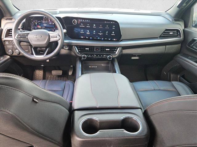 Used 2025 Chevrolet Suburban RST w/ Comfort Package RWD image 19