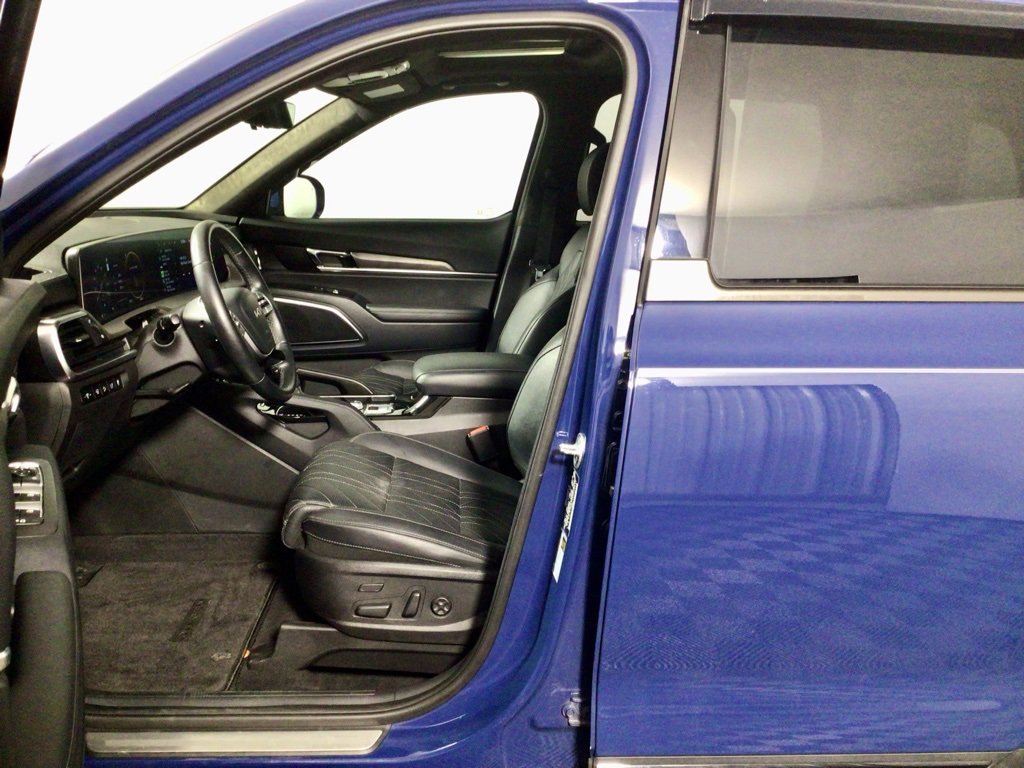 Used 2024 Kia Telluride SX Prestige X-Pro image 18
