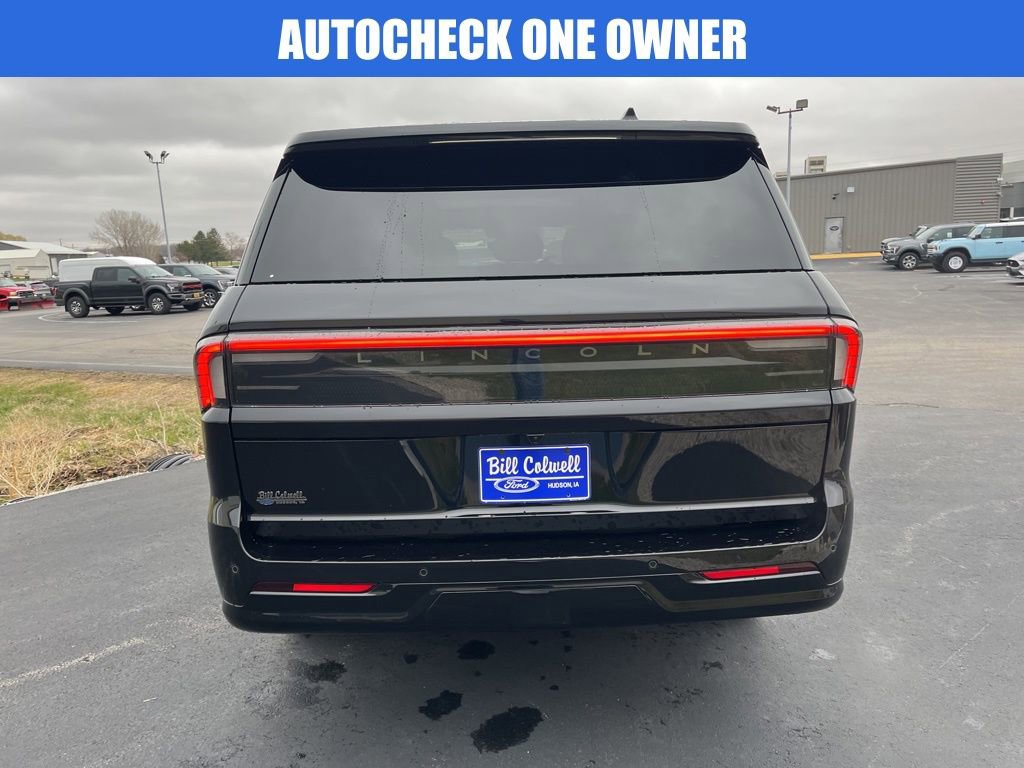 Used 2025 Lincoln Navigator L Reserve w/ Jet Appearance Package image 5