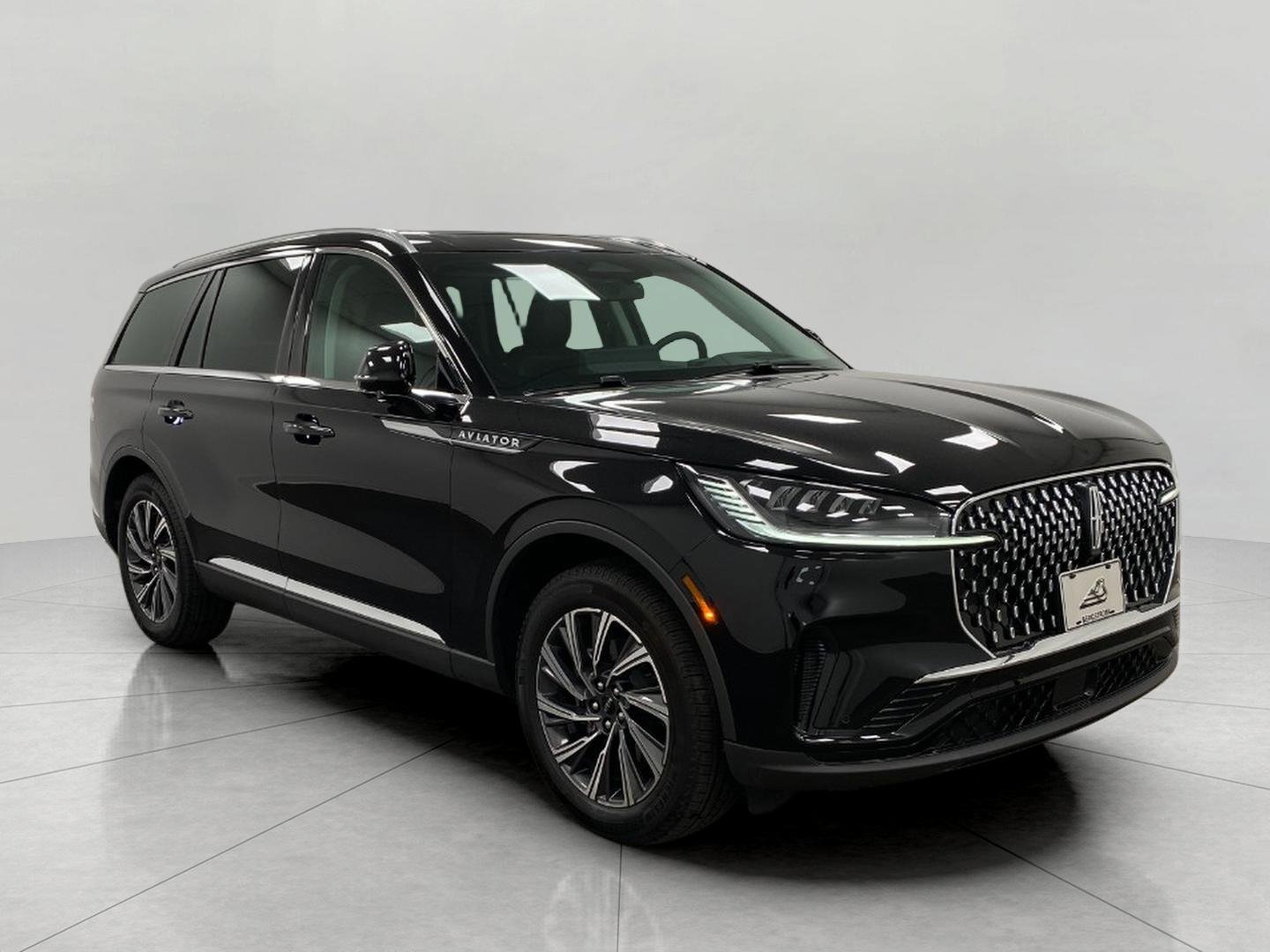 Used 2025 Lincoln Aviator AWD w/ Equipment Group 101A image 1