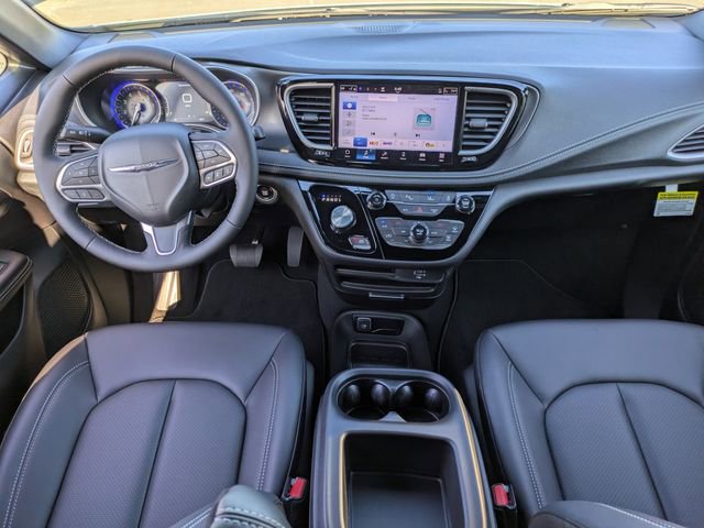 New 2026 Chrysler Pacifica Select image 18
