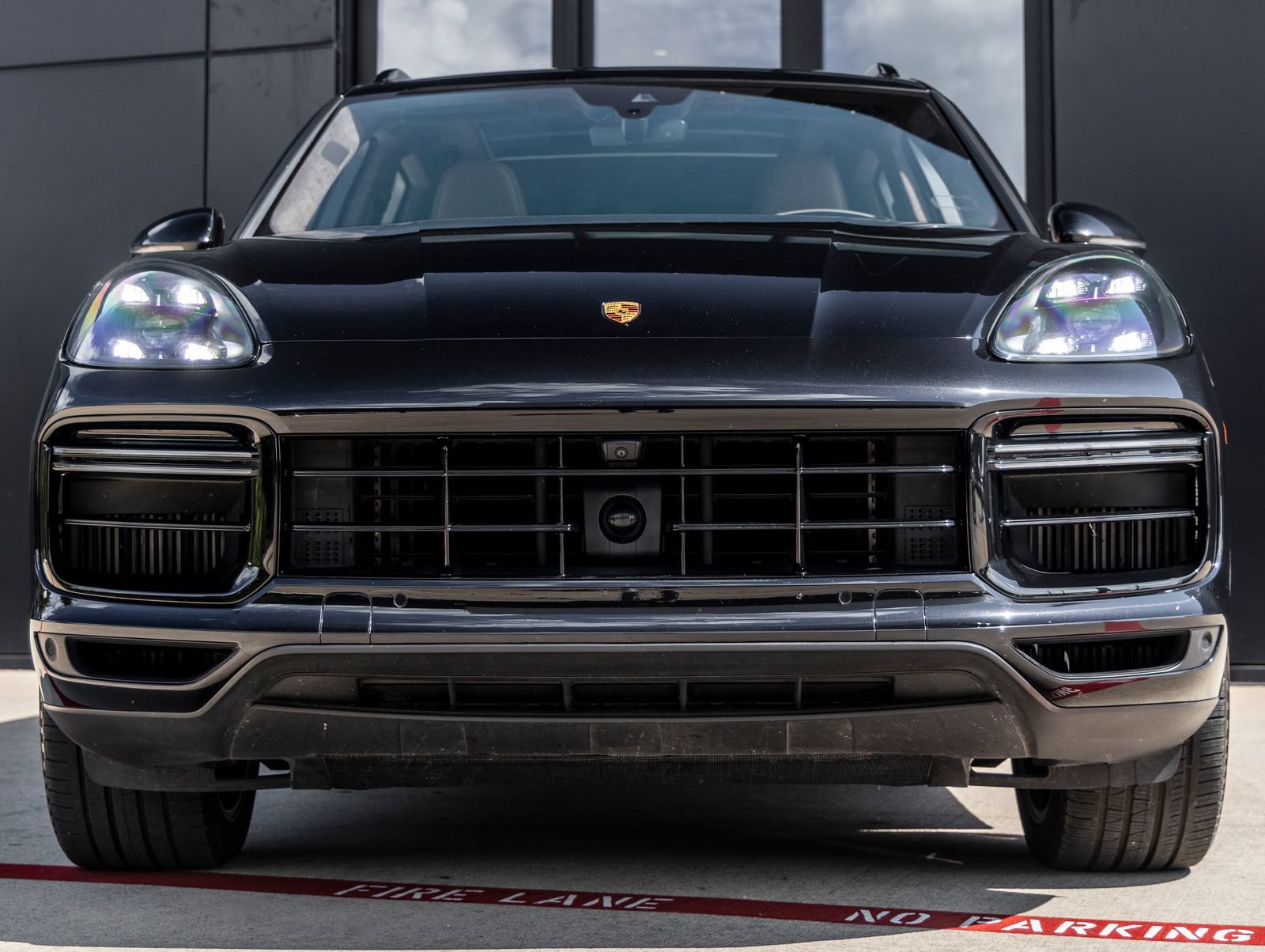 Certified 2021 Porsche Cayenne Turbo S AWD/4WD image 8