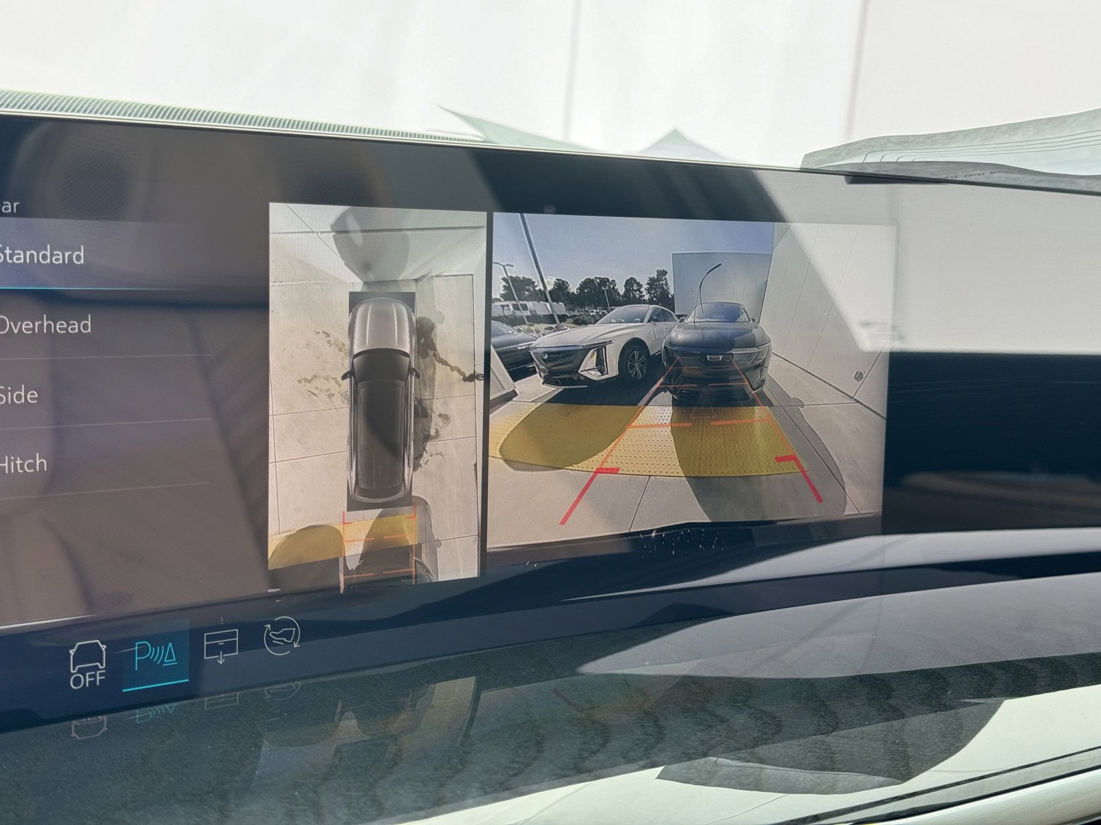 New 2025 Cadillac Escalade IQ Luxury 2 image 23